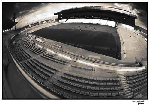 Vista Interior 1 del Estadio - jgarcía © 2006 -