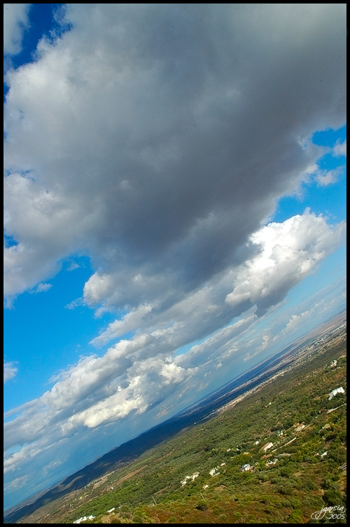 Nubes sobre Córdoba 2 - jgarcía © 2005 -