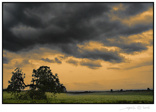 Atardecer en Écija - jgarcía © 2006 -