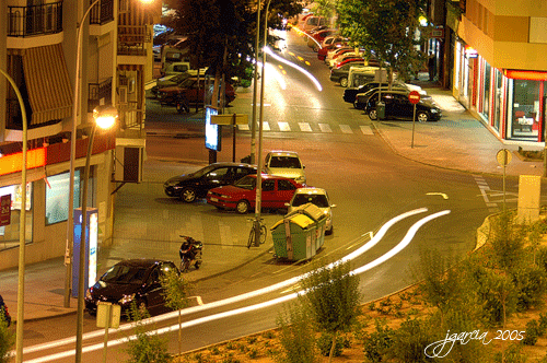 Tráfico Nocturno - jgarcía © 2005 -