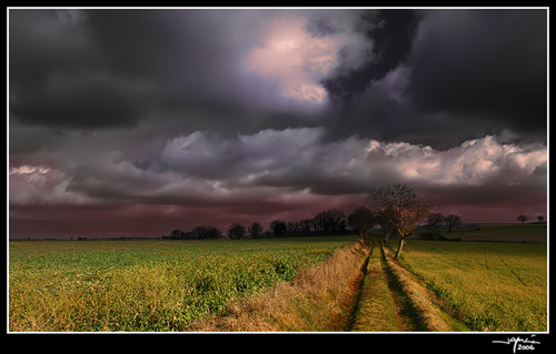 Nubes sobre la Campiña - jgarcía © 2006 -