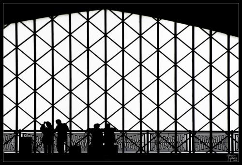 Esperando en Atocha - garcía gálvez  © 2007 -