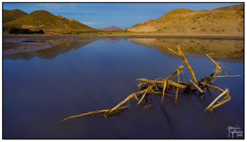 Montañas Reflejadas desde Mónsul - garcía gálvez © 2007 -