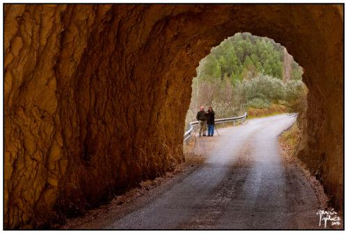Paco y Pedro haciendo HDR en Sierra de Segura - garcía gálvez © 2007 -