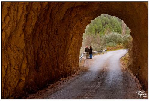 Paco y Pedro haciendo HDR en Sierra de Segura - garcía gálvez © 2007 -