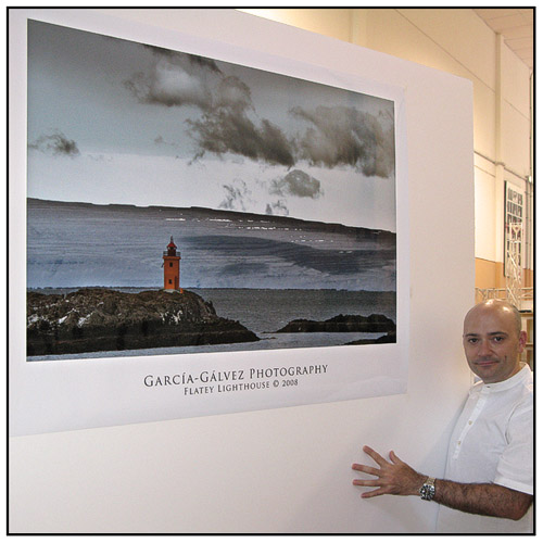 Flatey Lighthouse y el autor