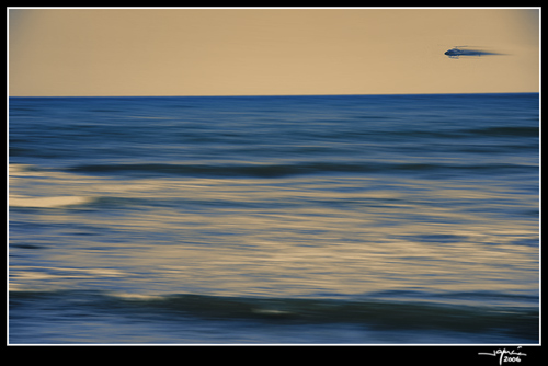 Bólido sobre el Mar - jgarcía © 2006 -