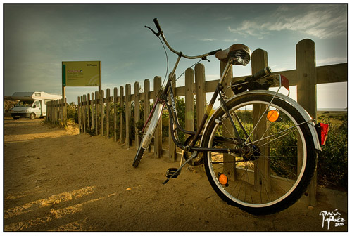 Bici en El Playazo · garcía-gálvez © ·