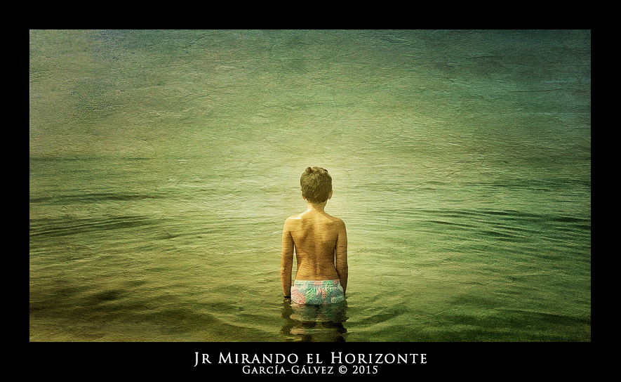 Jr Mirando el Horizonte · García-Gálvez © 2015 ·